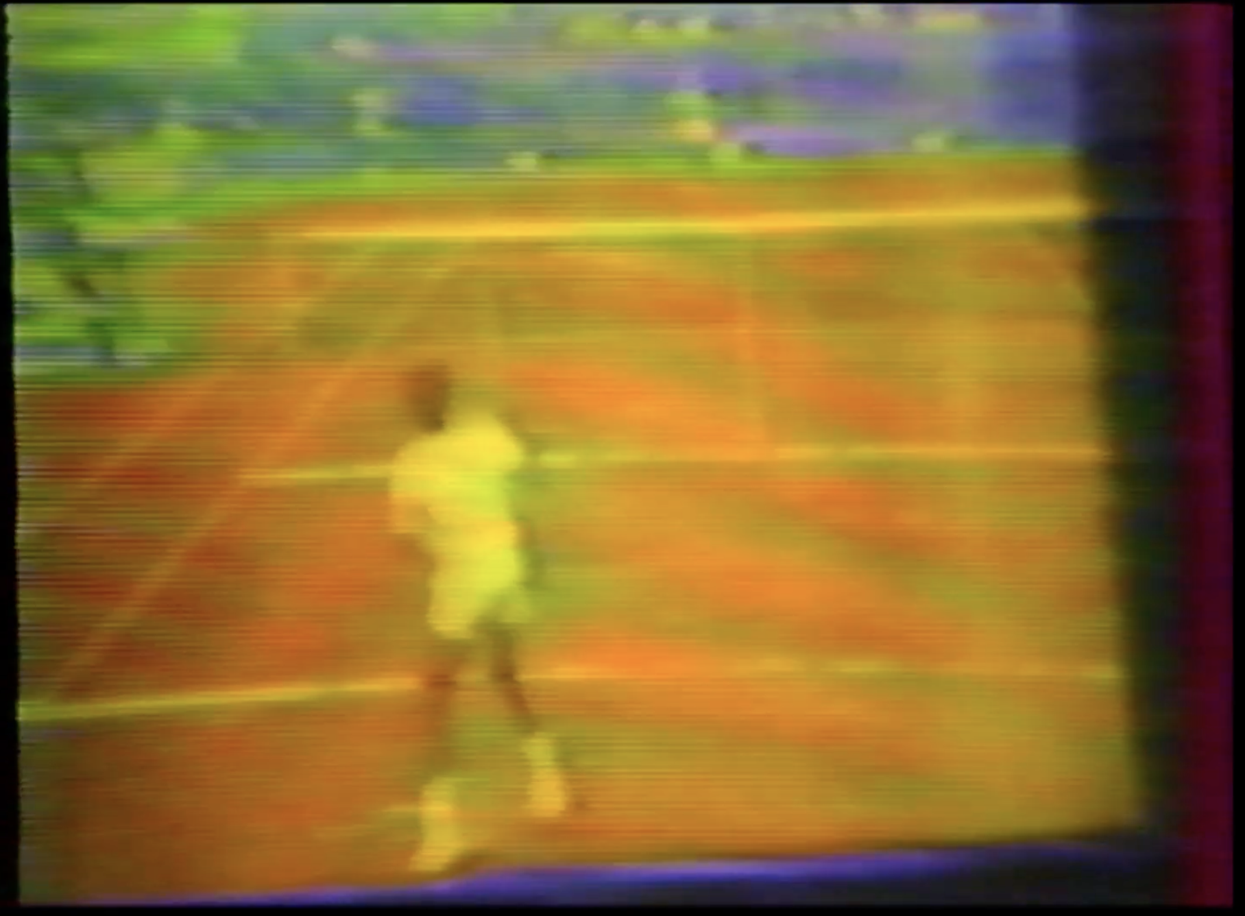 Photogramme 9 de l'œuvre vidéo « Spots Sport » de Marie-Paule Lechalupé