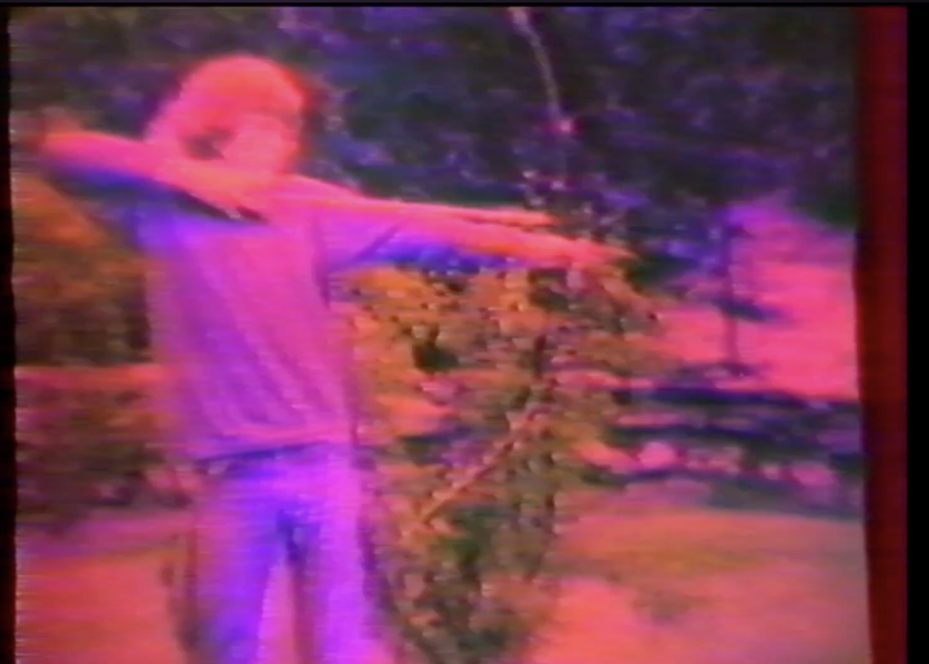 Photogramme 10 de l'œuvre vidéo « Spots Sport » de Marie-Paule Lechalupé